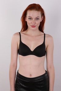 6. Download full pics of Lenka (21) from czechcasting.com