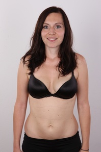 6. Download full pics of Vendula (29) from czechcasting.com