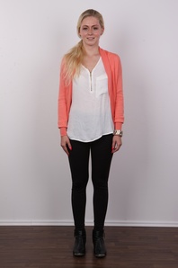 2. Download full pics of Marketa (26) from czechcasting.com