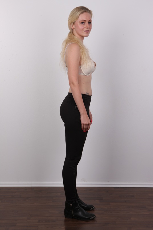 5. Download full pics of Marketa (26) from czechcasting.com