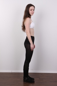 5. Download full pics of Jana (20) from czechcasting.com