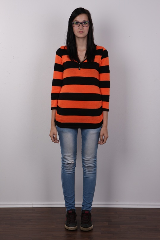 2. Download full pics of Adela (19) from czechcasting.com