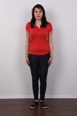 2. Download full pics of model Romana (24) from czechcasting.com