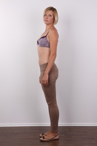 5. Download full pics of Barbora (27) from czechcasting.com