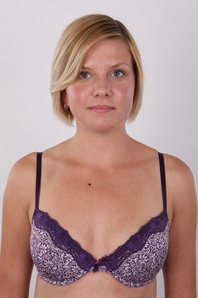 6. Download full pics of Barbora (27) from czechcasting.com
