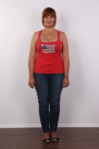 2. Download full pics of Lenka (31) from czechcasting.com