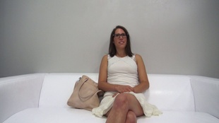 1. Download full pics of Ria (20) from czechcasting.com