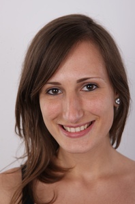 1. Download full pics of Nikol (25) from czechcasting.com