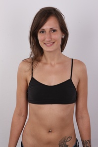 6. Download full pics of Nikol (25) from czechcasting.com