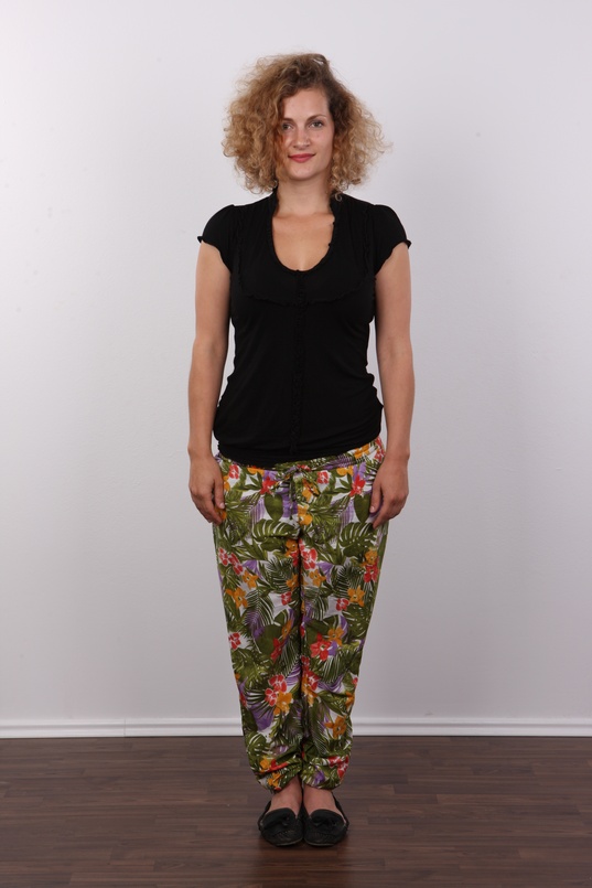 2. Download full pics of Adela (26) from czechcasting.com