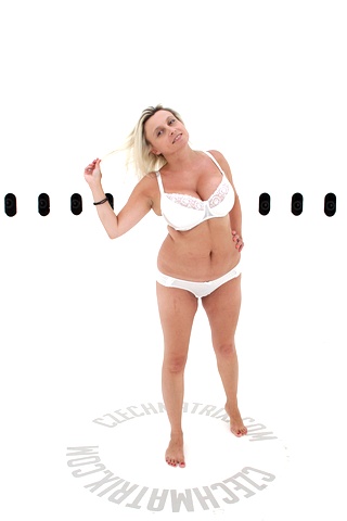 Czech Casting: Marie (44) 360°