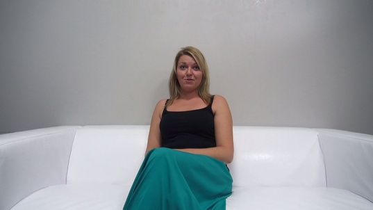 1. Download full pics of Dominika (26) from czechcasting.com