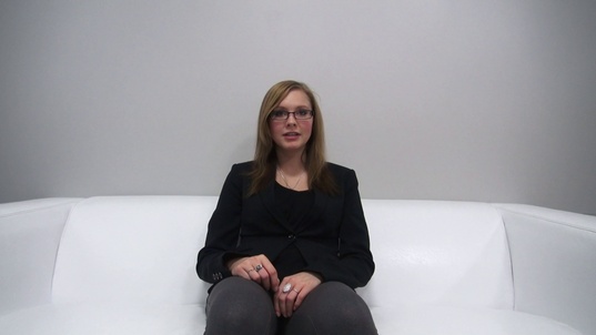 1. Download full pics of Alena (19) from czechcasting.com