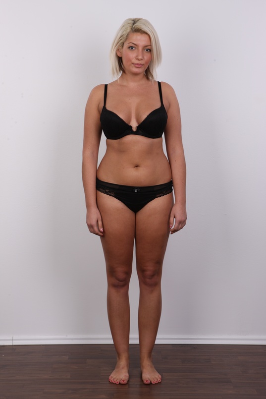 7. Download full pics of Jarmila (23) from czechcasting.com