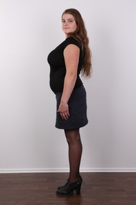 3. Download full pics of Lucie (25) from czechcasting.com