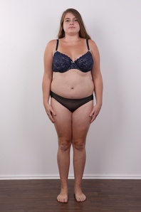 7. Download full pics of Lucie (25) from czechcasting.com