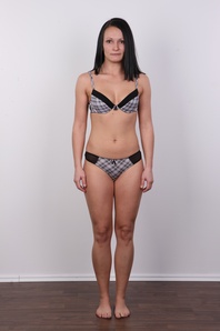 7. Download full pics of Tereza (28) from czechcasting.com