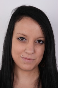 1. Download full pics of Michaela (21) from czechcasting.com