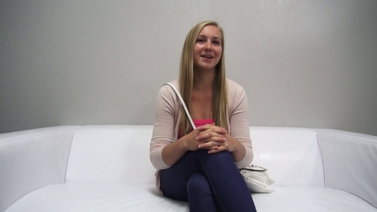 1. Download full pics of Tereza (20) from czechcasting.com