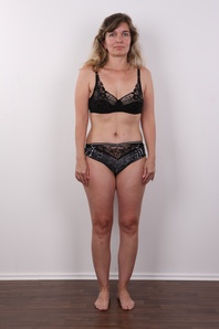 7. Download full pics of Michaela (39) from czechcasting.com