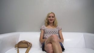 1. Download full pics of Lenka (27) from czechcasting.com