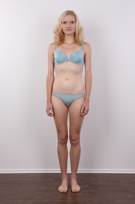 7. Download full pics of Lenka (27) from czechcasting.com