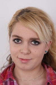 1. Download full pics of Misa (18) from czechcasting.com