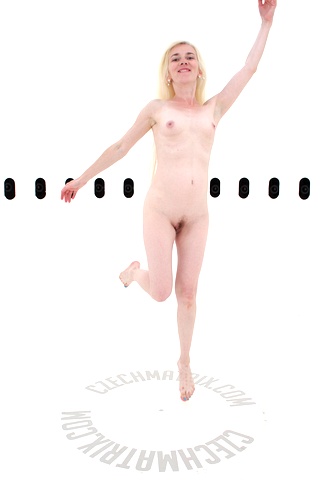 Czech Casting: Monika (48) 360°