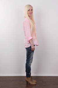 3. Download full pics of Monika (48) from czechcasting.com