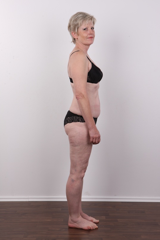 8. Download full pics of Jitka (54) from czechcasting.com