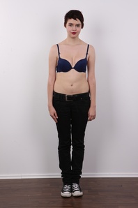 4. Download full pics of Adela (21) from czechcasting.com