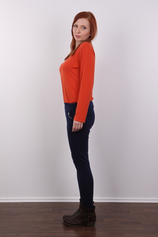 3. Download full pics of Tereza (23) from czechcasting.com