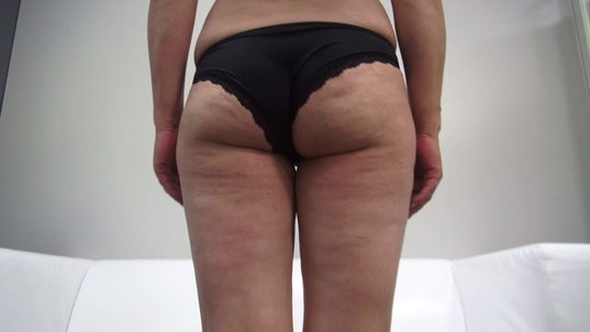 2. Download full pics of Eva (49) from czechcasting.com