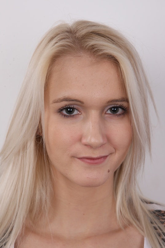 1. Download full pics of Monika (21) from czechcasting.com