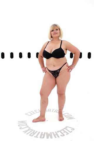 Czech Casting: Sylvia (44) 360°