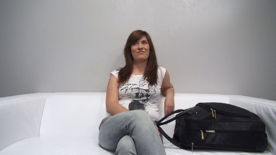 1. Download full pics of Martina (26) from czechcasting.com