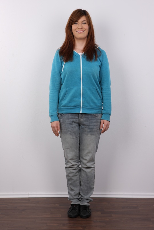 2. Download full pics of Martina (26) from czechcasting.com