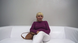 1. Download full pics of Anna (63) from czechcasting.com
