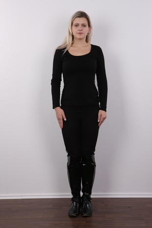 2. Download full pics of model Ester (24) from czechcasting.com