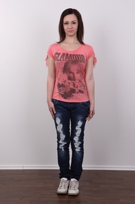 2. Download full pics of Lenka (22) from czechcasting.com