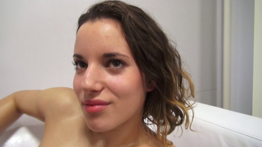 7. Download full pics of Kristyna (20) from czechcasting.com