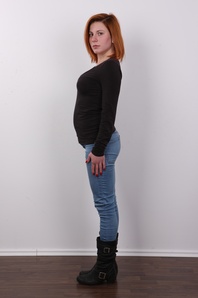 3. Download full pics of Veronika (19) from czechcasting.com