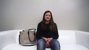 1. Download full pics of Jana (18) from czechcasting.com