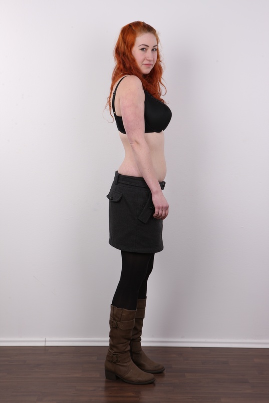 5. Download full pics of Sarka (24) from czechcasting.com