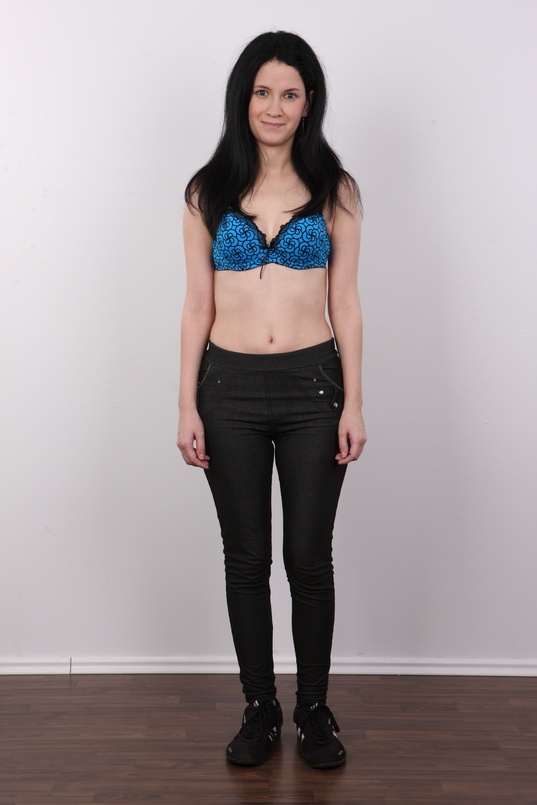 4. Download full pics of Kristyna (26) from czechcasting.com