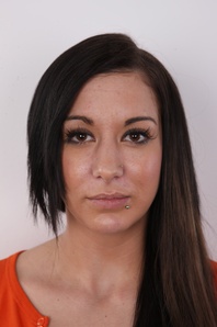 1. Download full pics of Denisa (24) from czechcasting.com