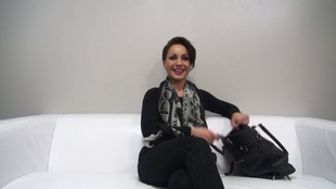 1. Download full pics of Alzbeta (18) from czechcasting.com