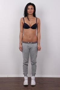 4. Download full pics of Adela (22) from czechcasting.com