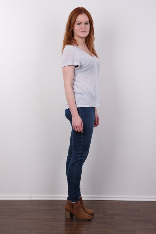 3. Download full pics of Barbora (20) from czechcasting.com