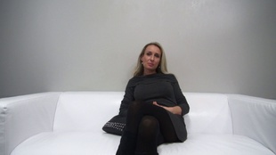 1. Download full pics of Lucie (38) from czechcasting.com